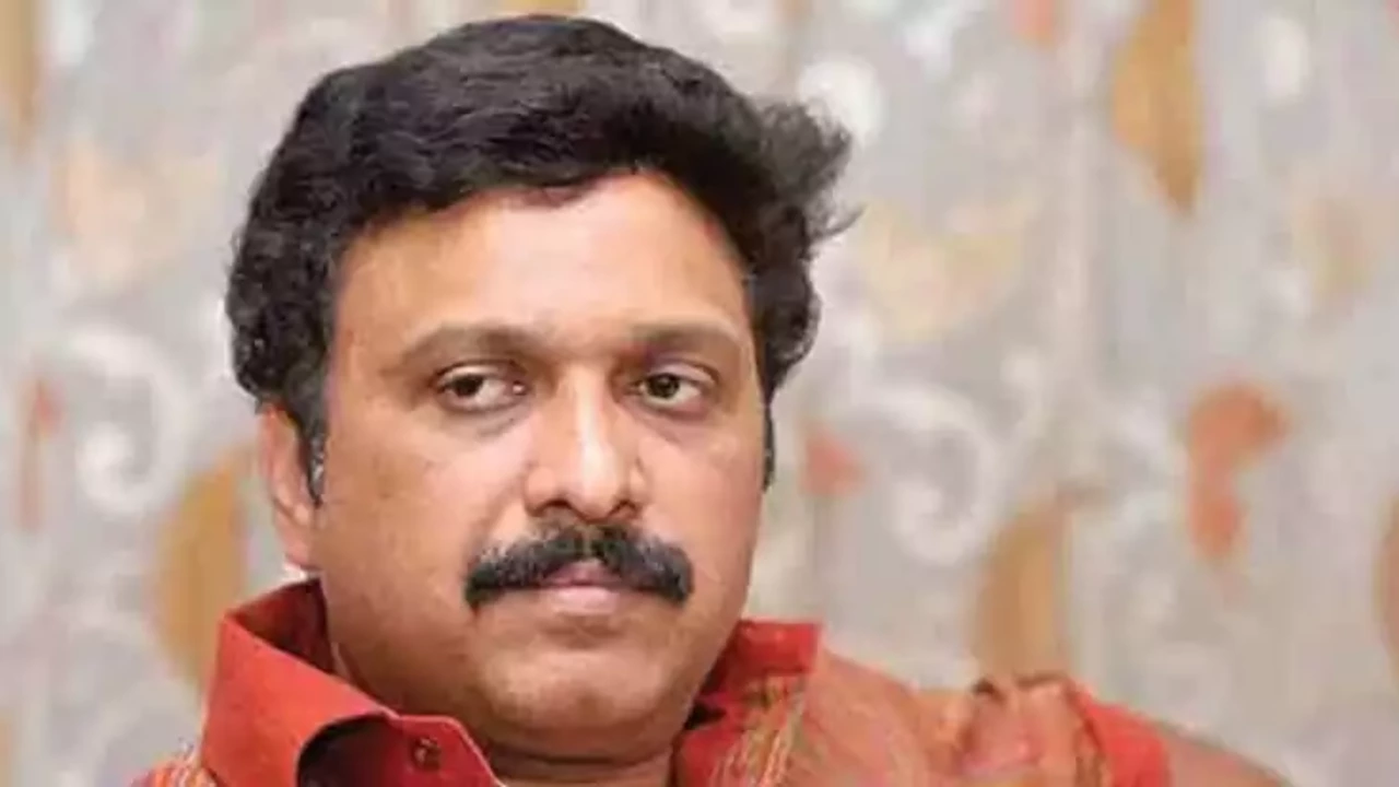 ‘താരസംഘടന സ്വകാര്യ സ്വത്താണെന്ന് ധരിക്കരുത്’