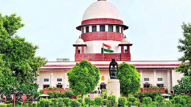മഹാരാഷ്ട്ര എംഎല്‍എമാരുടെ അയോഗ്യത സംബന്ധിച്ച തീരുമാനം ഉടന്‍ എടുക്കരുത്; സുപ്രീം കോടതി