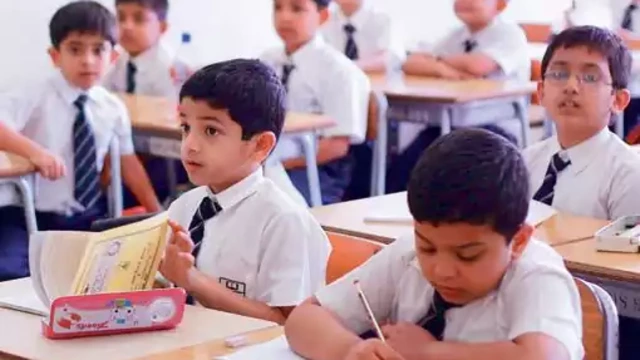 അബുദാബിയിലെ സ്വകാര്യ സ്‍കൂള്‍ വിദ്യാര്‍ത്ഥികള്‍ക്ക് മിഡ് ടേം അവധി