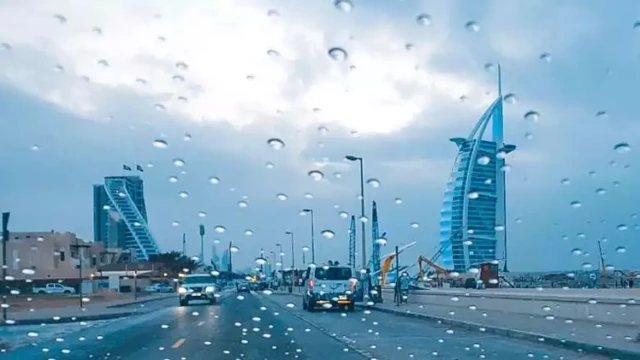 യുഎഇയിൽ ഇന്ന് നേരിയ മഴയ്ക്ക് സാധ്യത