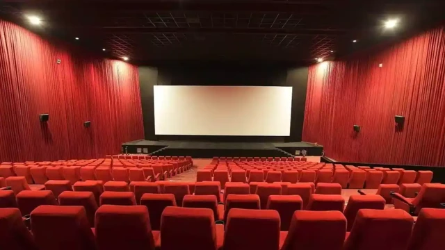 തിയ്യേറ്ററില്‍ നിന്നുള്ള സിനിമാ അവലോകനങ്ങൾ വിലക്കും; ഒ.ടി.ടി റിലീസുകൾക്കും നിയന്ത്രണം
