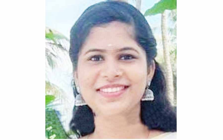 കരൾമാറ്റ ശസ്ത്രക്രിയയ്ക്ക് കാത്ത് നിൽക്കാതെ വിദ്യാർത്ഥിനി മരിച്ചു